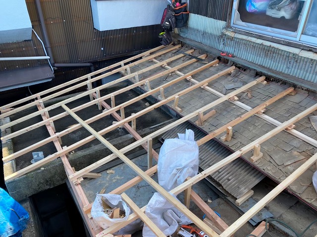 下地作り後立て平工法